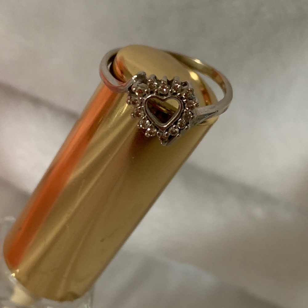Diamond Heart shape Promise Ring - Picture 2 of 3